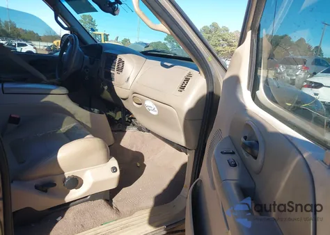 2002 Ford F-150 Lariat/Xlt from USA, damaged, VIN 1FTRW07L32KB59706